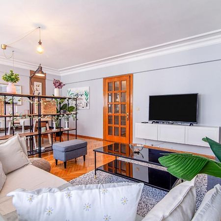 Gorgeous Flat With Lovely Balcony In Nisantasi Istanbul Eksteriør billede