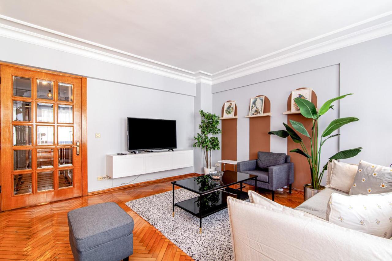 Gorgeous Flat With Lovely Balcony In Nisantasi Istanbul Eksteriør billede