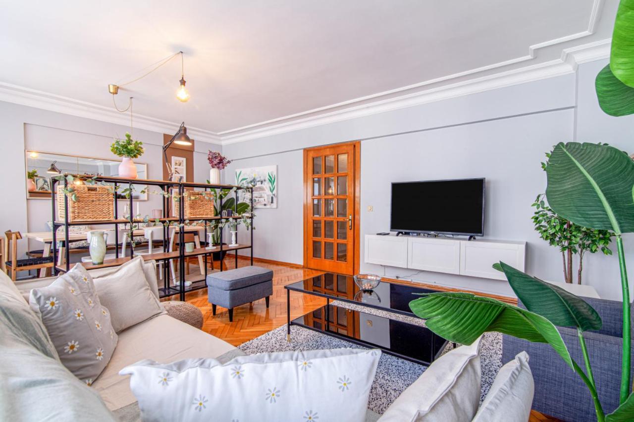 Gorgeous Flat With Lovely Balcony In Nisantasi Istanbul Eksteriør billede